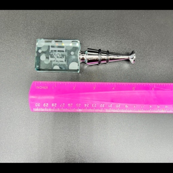 Wine Bottle stopper with the letter “H” - Picture 7 of 7